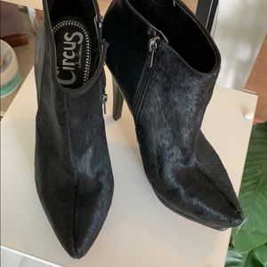 NWOT Sam Edelman Black Fur Platform Bootie